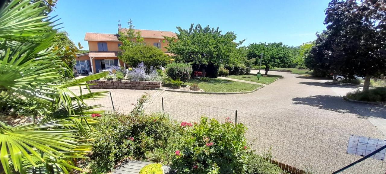 Hotel Des Vignes Juliénas Eksteriør billede